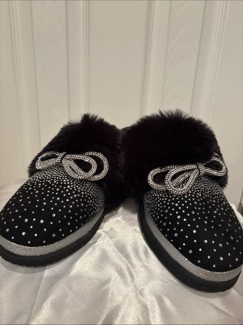 Giani Bernini Black Faux-Fur Crystal Bow Slip-On Flats